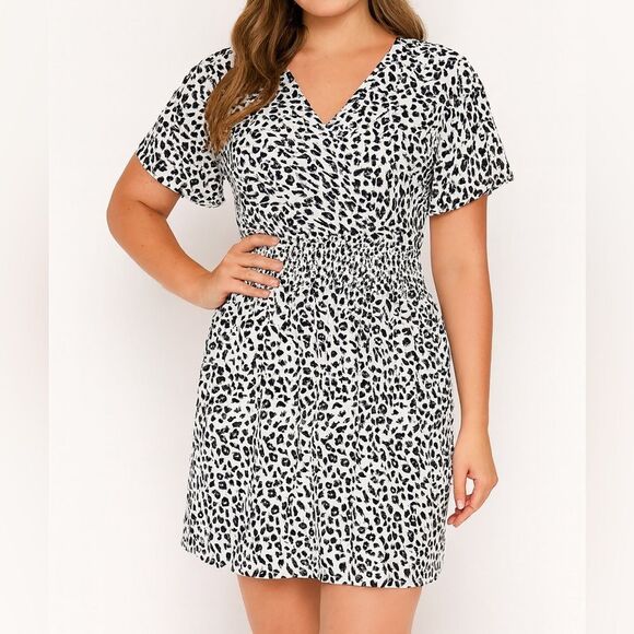 Mirol White & Black Floral Dress Small NWT Effortless Day-to-Night Style - Picture 1 of 10